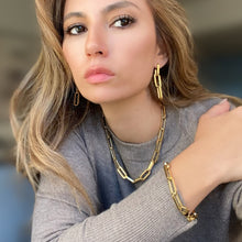 Load image into Gallery viewer, Camila Paperclip Bracelet in gold