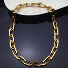 Load image into Gallery viewer, Gianna Oval Link Necklace in gold
