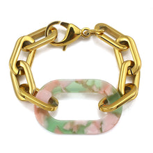 Load image into Gallery viewer, Gianna Flor Oval Link Bracelet in gold
