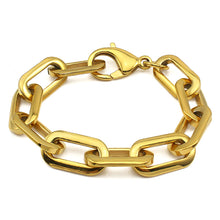 Load image into Gallery viewer, Gianna Oval Link Bracelet in gold

